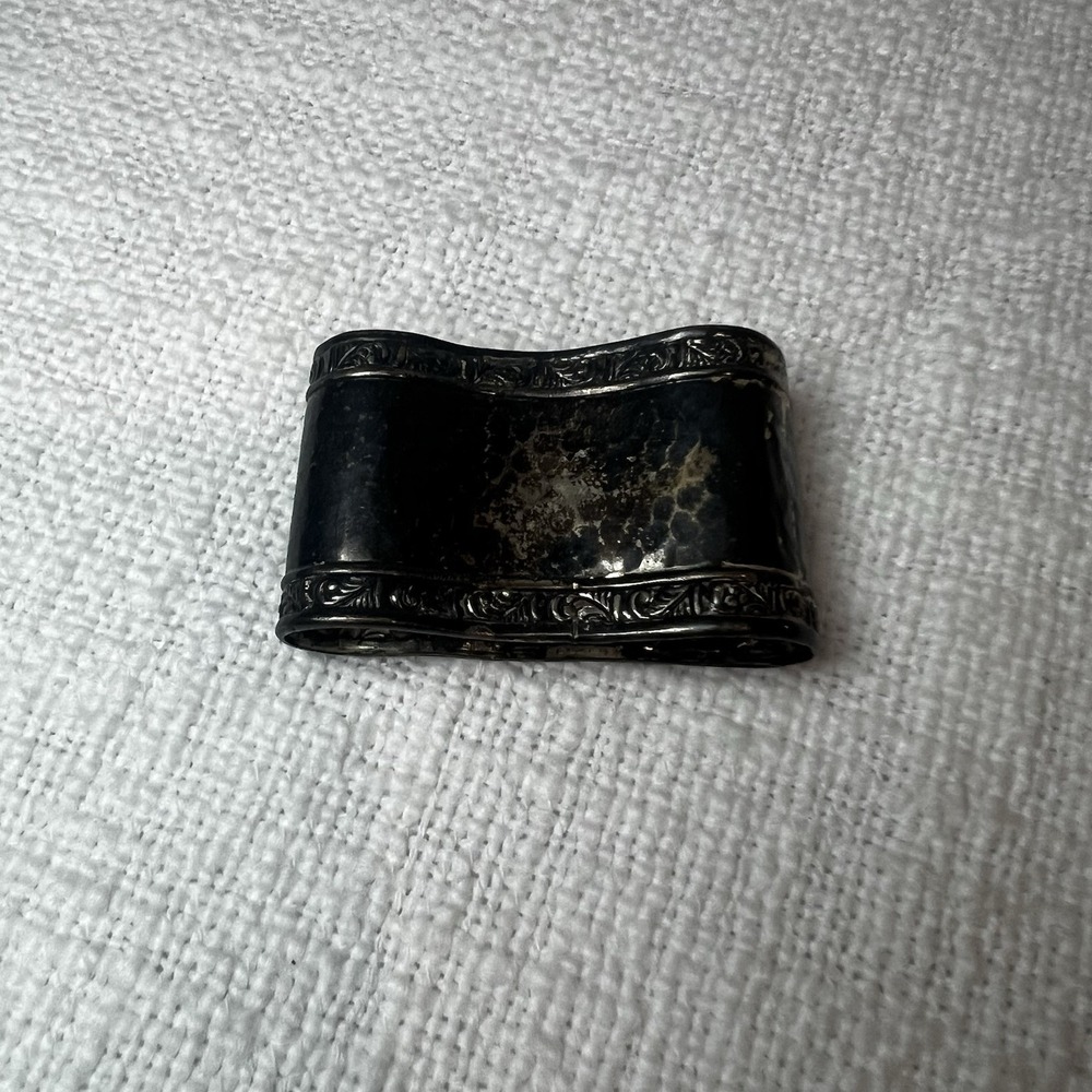 Vintage Silver Patina Hammered Detail‎ Edging Napkin Holder Antique Tablescape